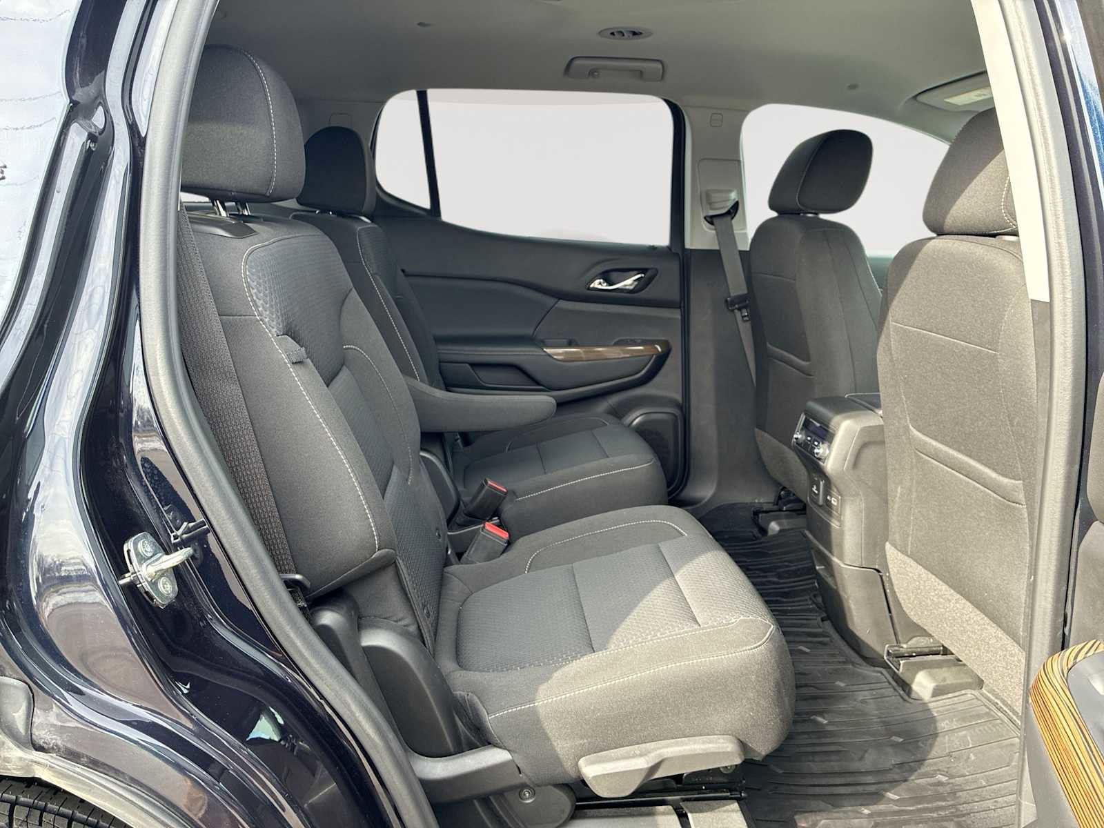 Certified 2022 GMC Acadia SLE w/ Driver Convenience Package image 26