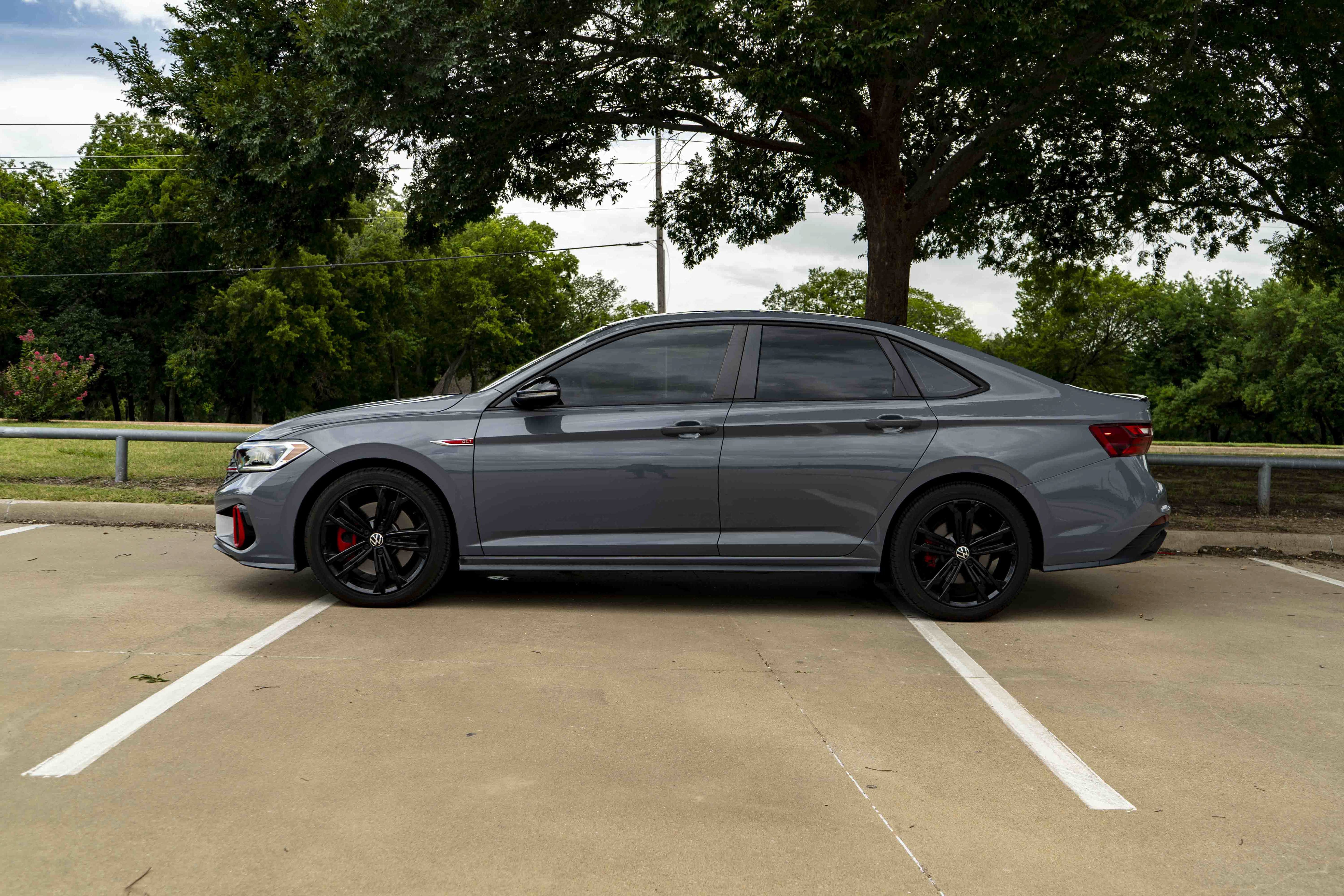 Used 2022 Volkswagen Jetta GLI Autobahn FWD image 6