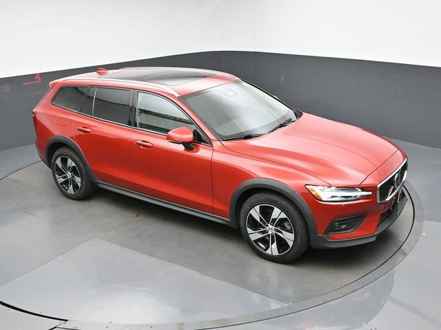 Used 2024 Volvo V60 B5 Cross Country Plus w/ Climate Package AWD/4WD image 43