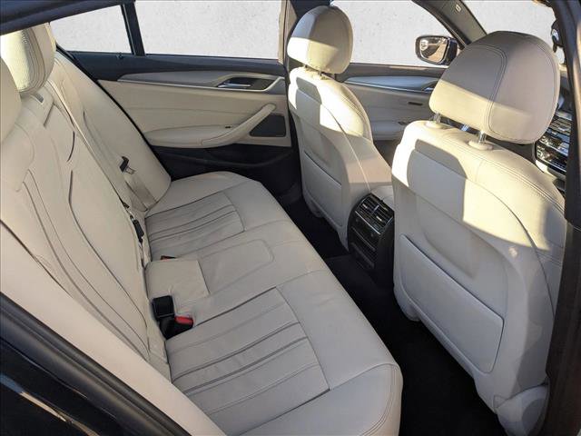 Used 2017 BMW 540i xDrive image 21