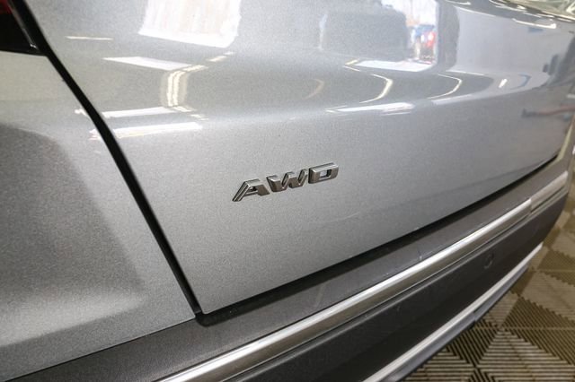 Used 2023 Cadillac XT5 Premium Luxury image 10