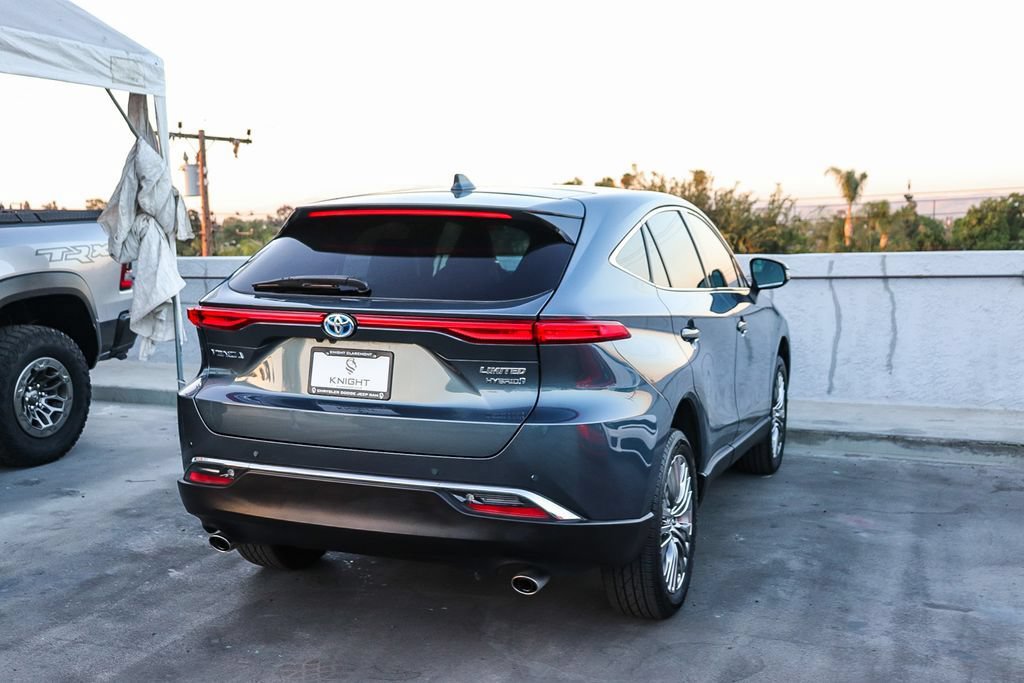 Used 2022 Toyota Venza Limited AWD/4WD image 9