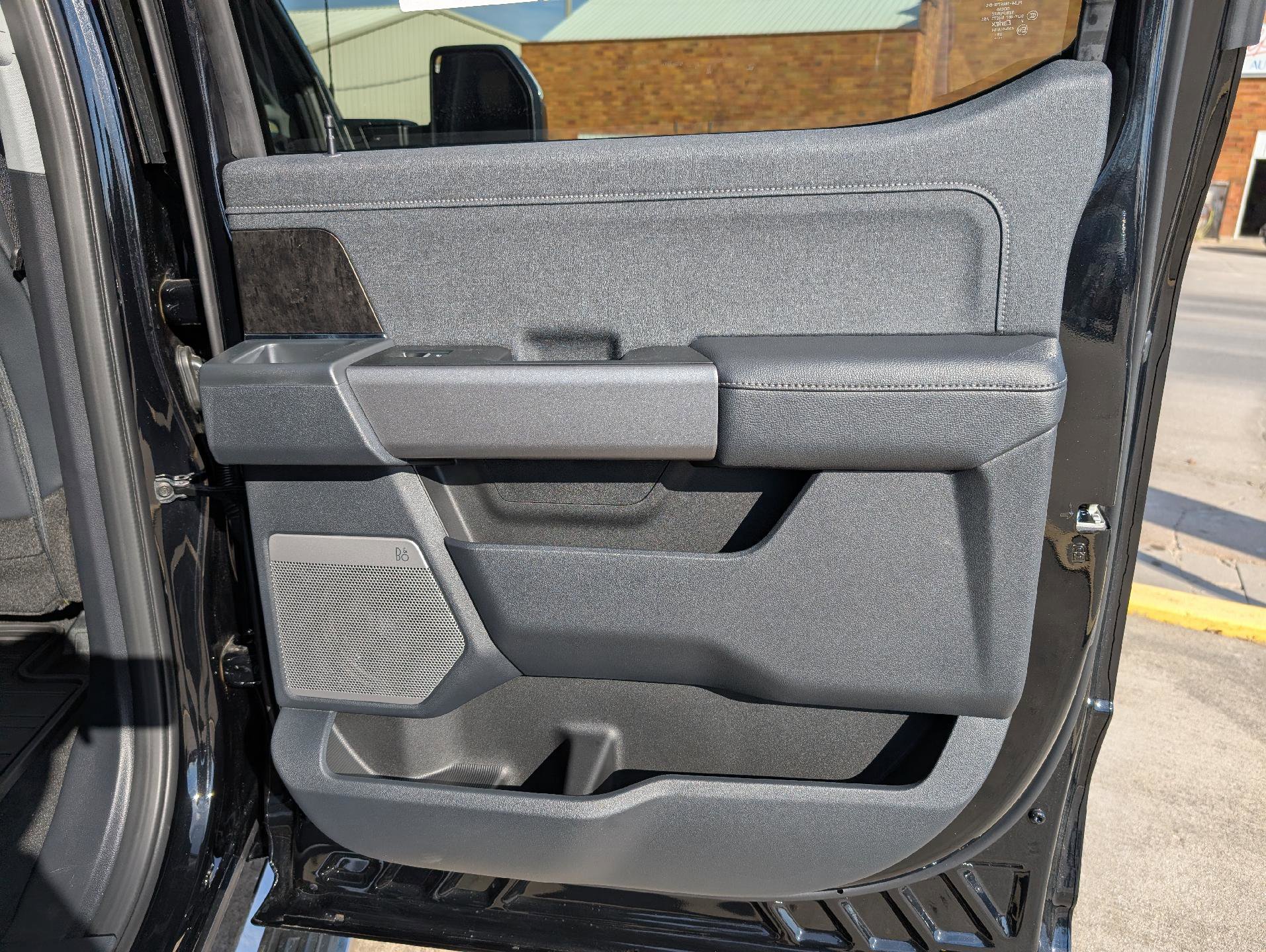 New 2026 Ford F350 Lariat w/ Lariat Premium Package image 17