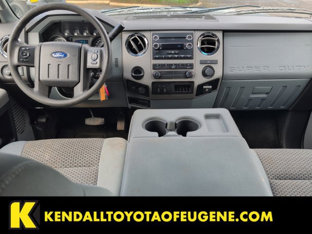 Used 2016 Ford F250 XLT w/ XLT Interior Package AWD/4WD image 16
