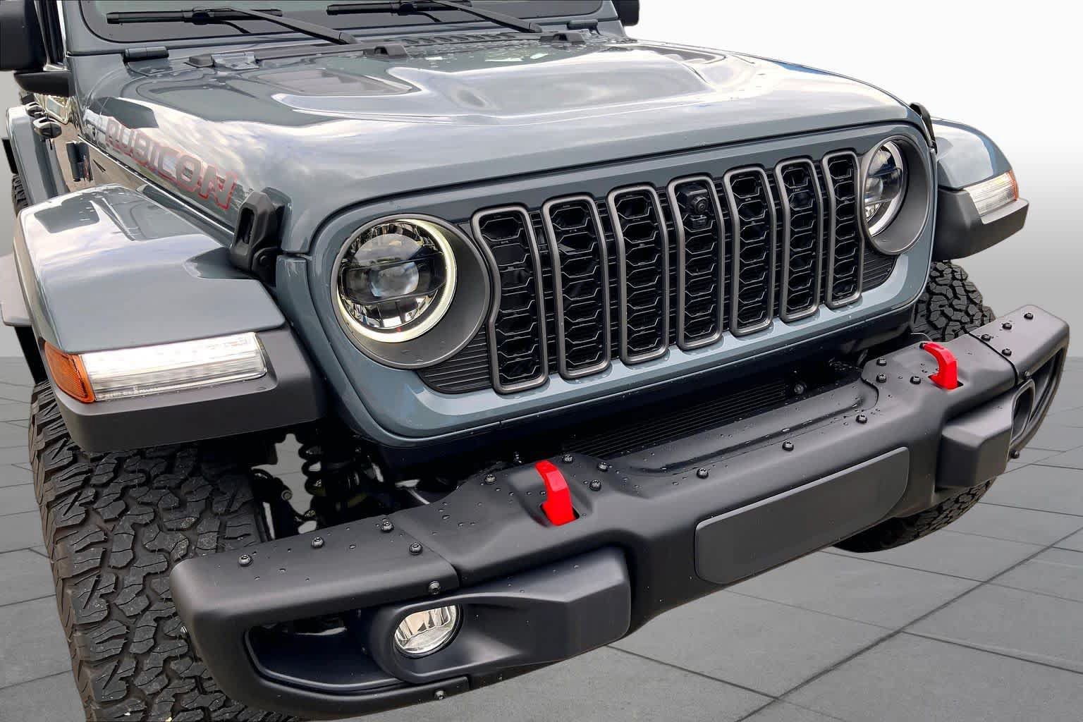 Used 2025 Jeep Wrangler Unlimited Rubicon AWD/4WD image 30