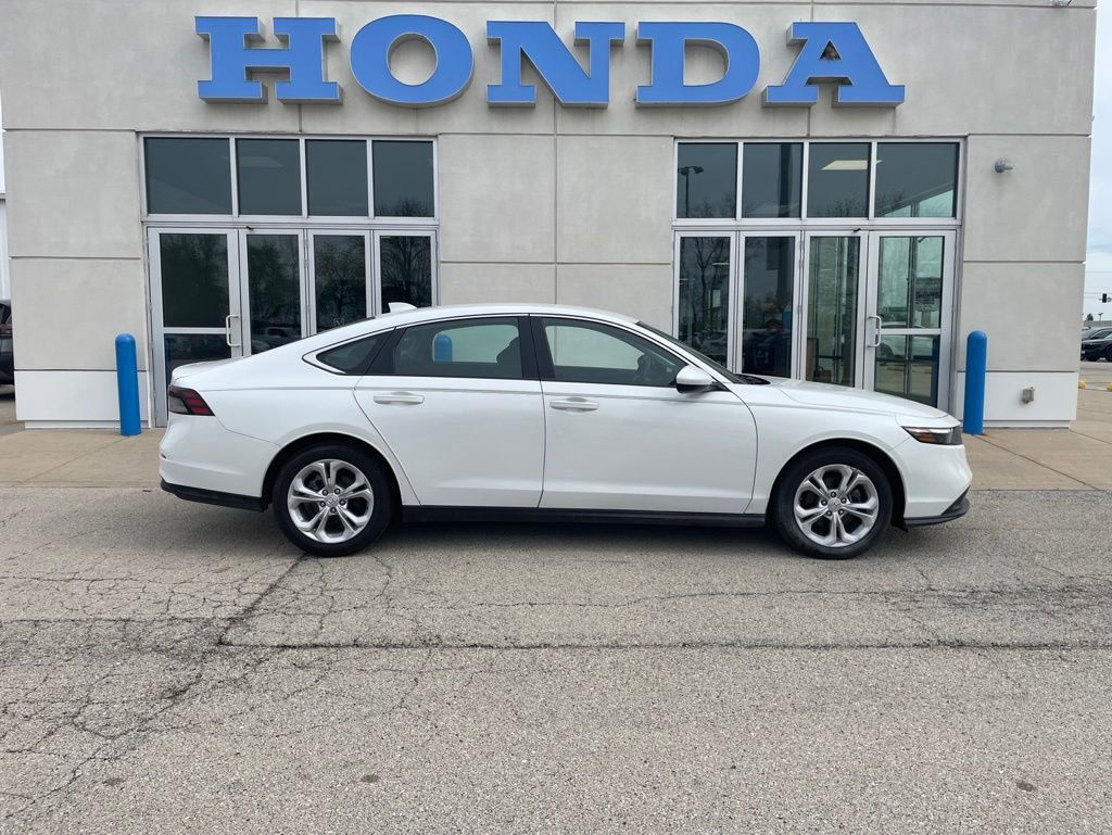 Used 2025 Honda Accord LX image 4