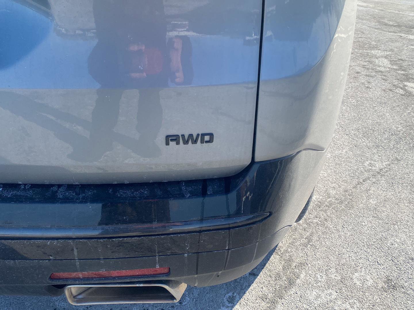 Used 2023 Chevrolet Traverse Premier w/ Redline Edition image 11