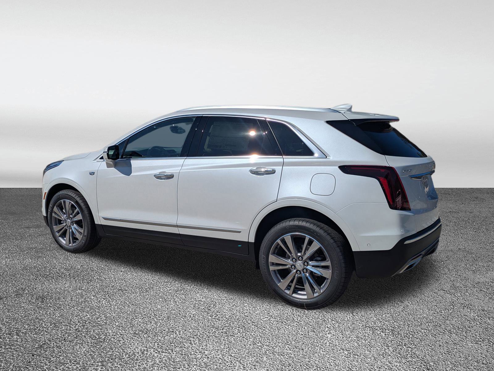 New 2026 Cadillac XT5 Premium Luxury w/ Driver Assist Package FWD image 27