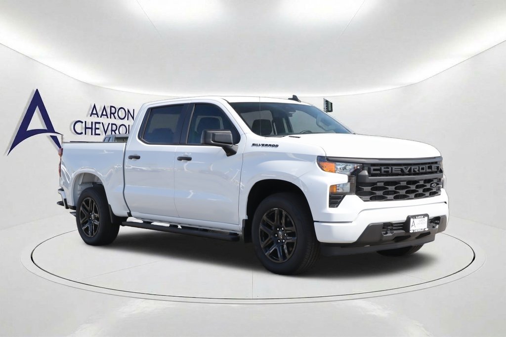 New 2026 Chevrolet Silverado 1500 Custom w/ LPO, Dark Essentials Package RWD image 3