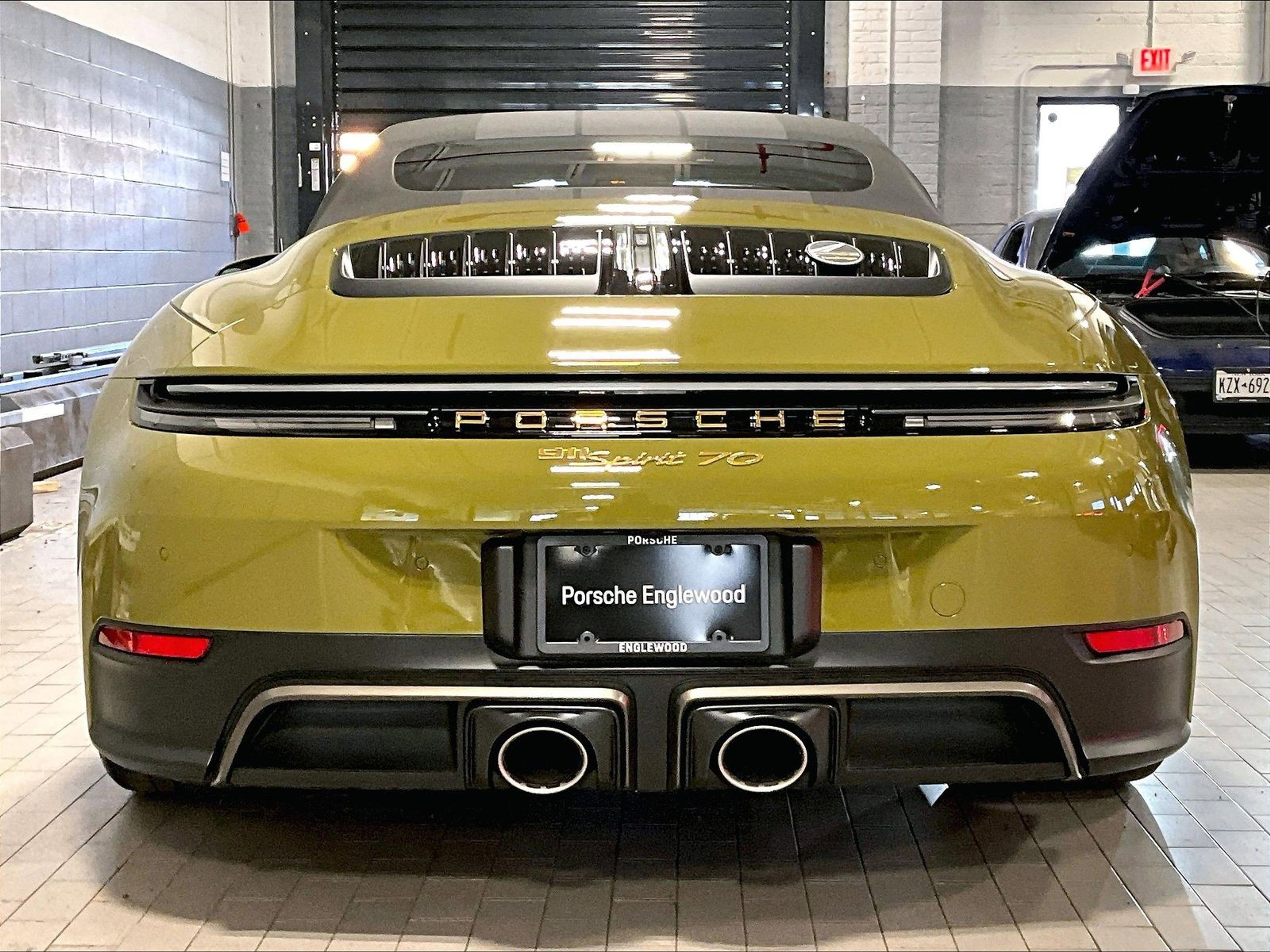 New 2026 Porsche 911 GTS image 8