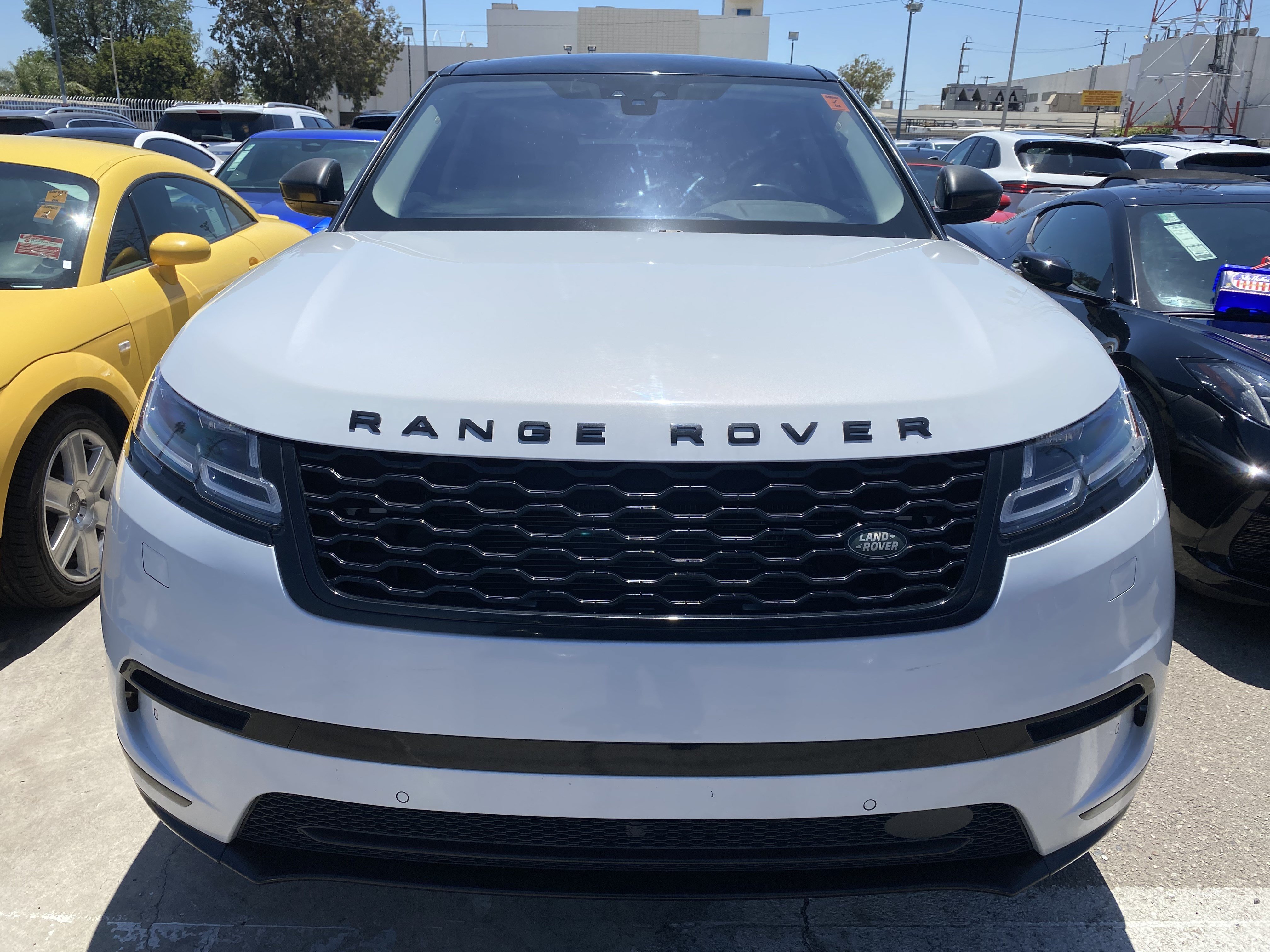 Used 2019 Land Rover Range Rover Velar S AWD/4WD image 3
