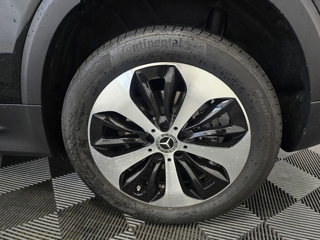 Used 2025 Mercedes-Benz GLB 250 4MATIC image 20