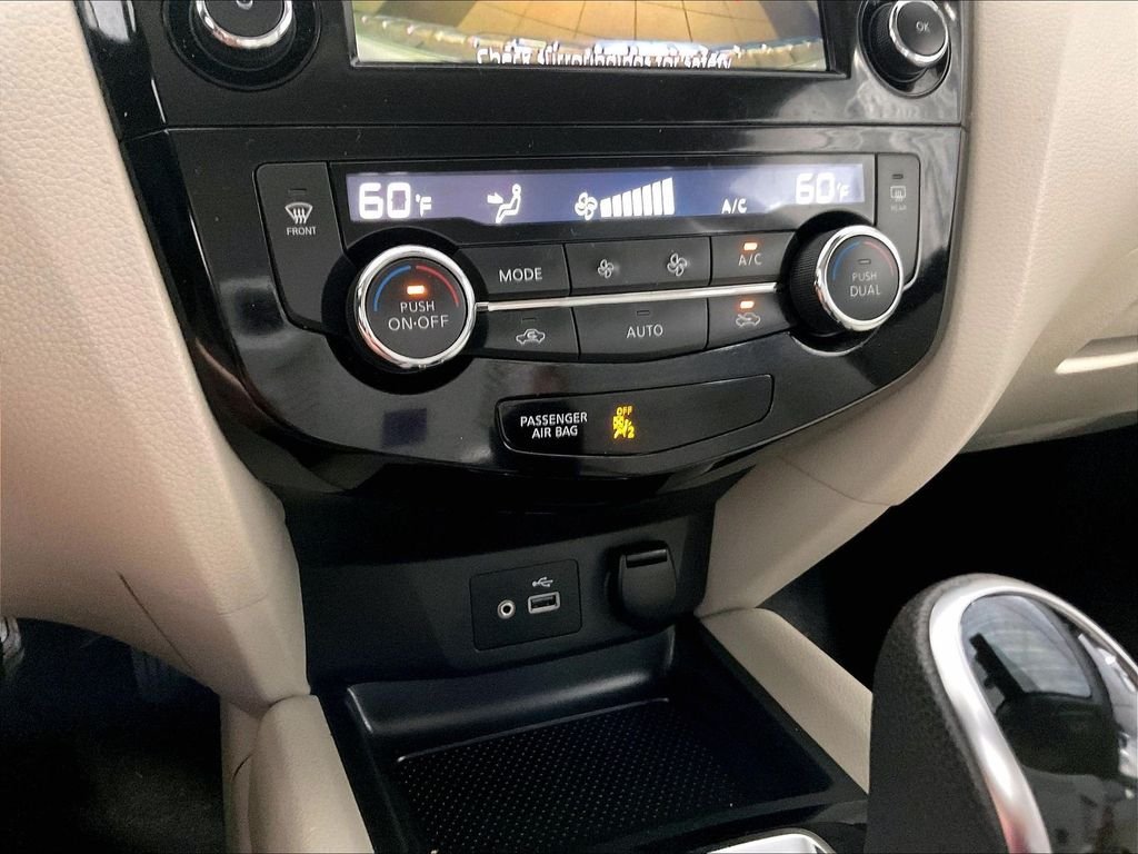 Used 2022 Nissan Rogue Sport SV AWD/4WD image 25