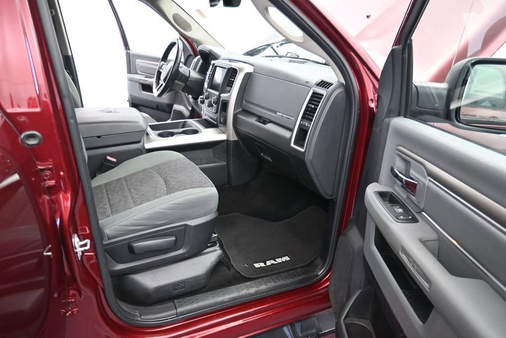 Used 2017 RAM 1500 Big Horn AWD/4WD image 16