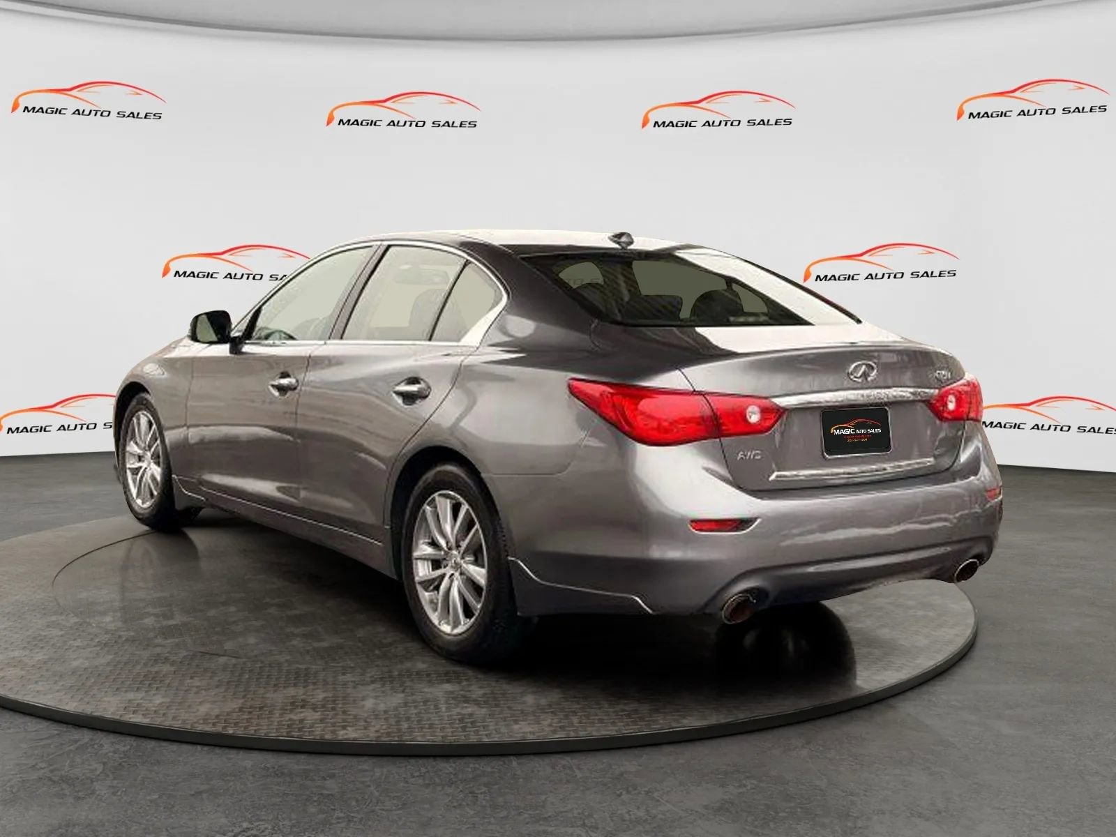 Used 2015 INFINITI Q50 Premium w/ Navigation Package image 9