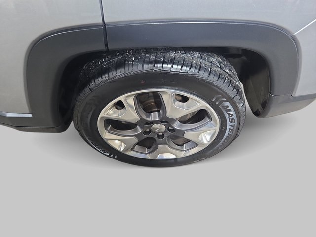 Used 2019 Jeep Compass Limited image 31