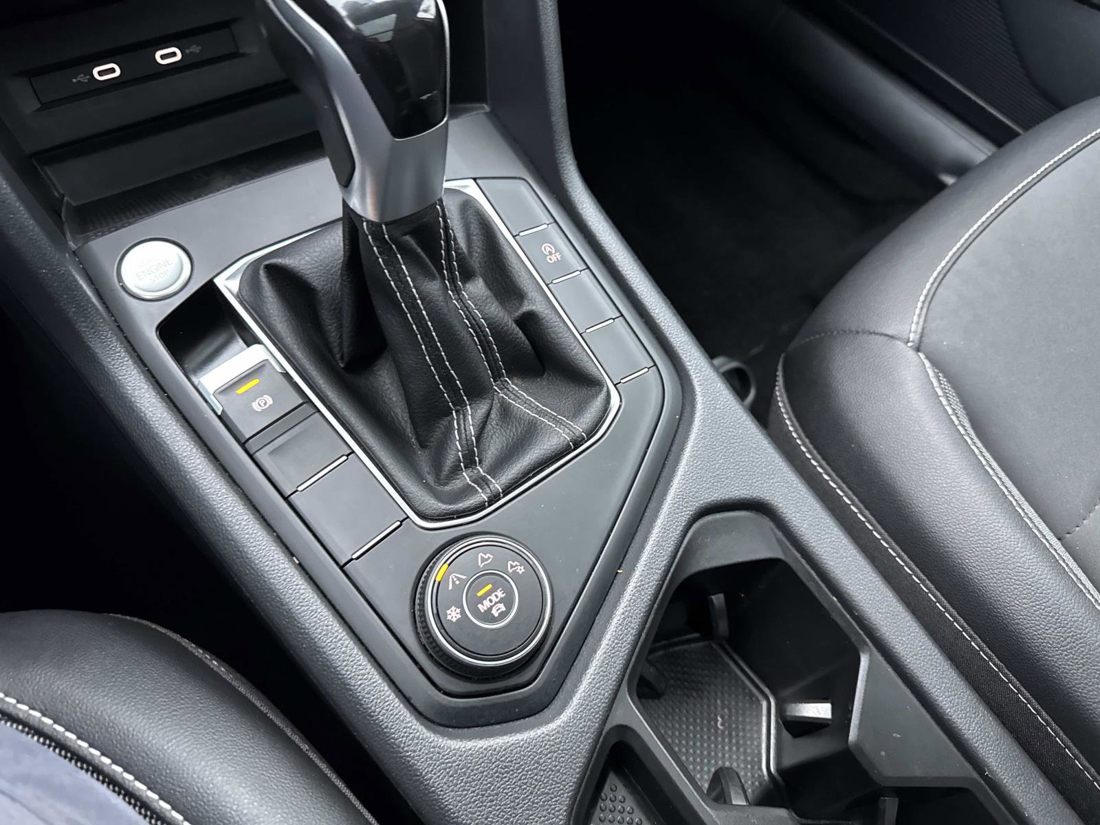 Certified 2022 Volkswagen Taos SE w/ Panoramic Sunroof Package image 22