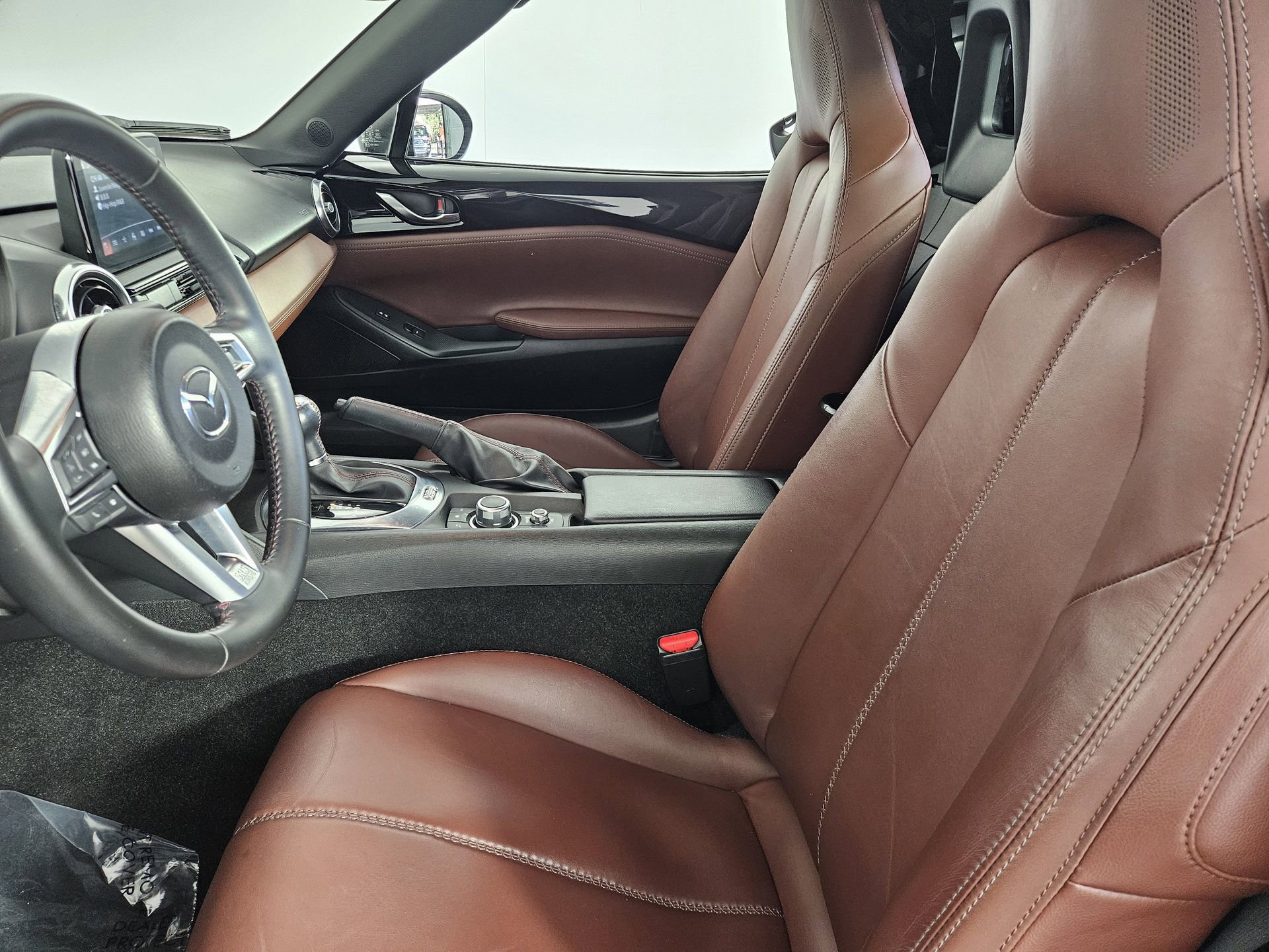 Used 2018 MAZDA MX-5 Miata RF Grand Touring RWD image 15