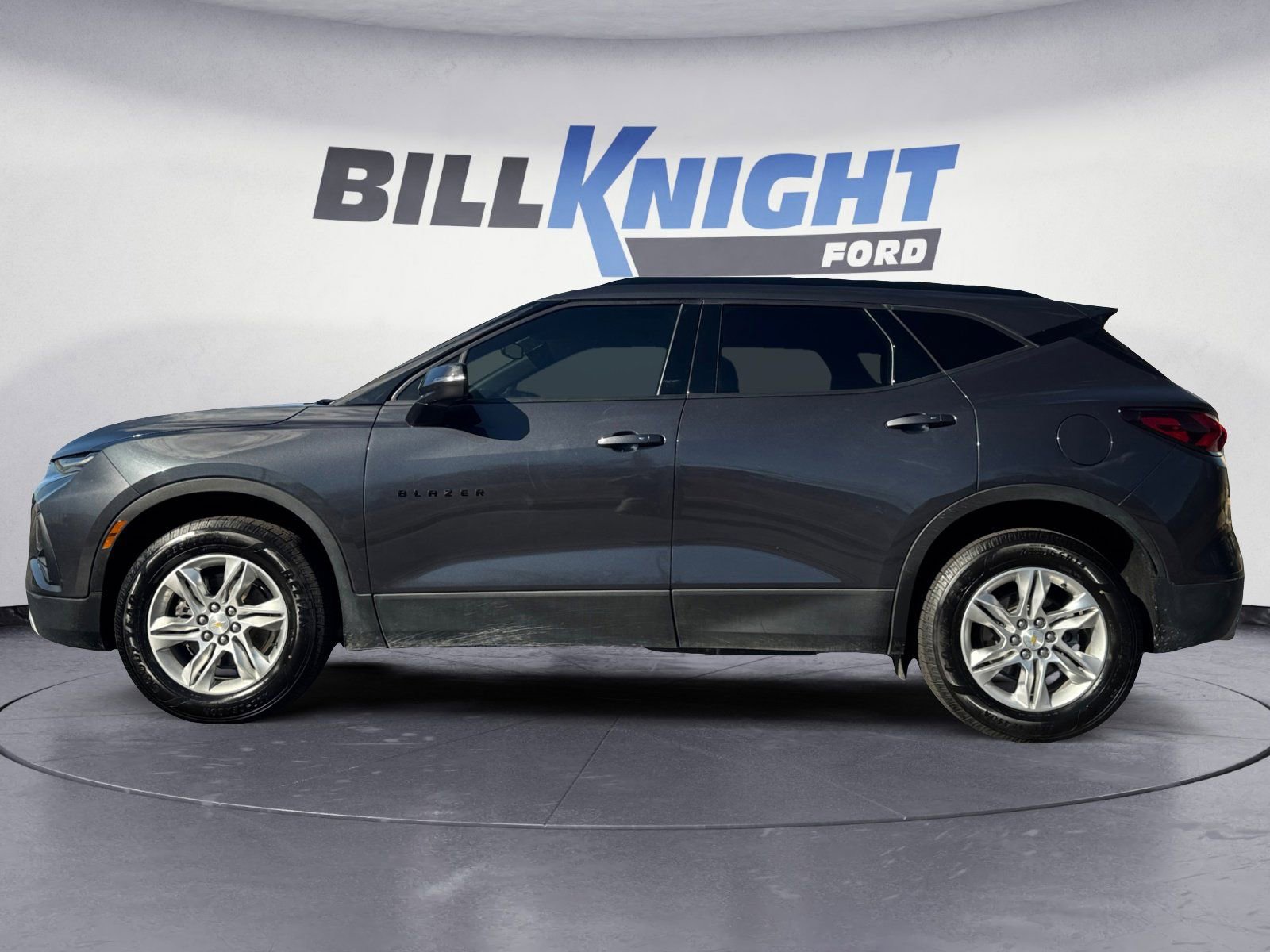 Used 2022 Chevrolet Blazer LT image 2