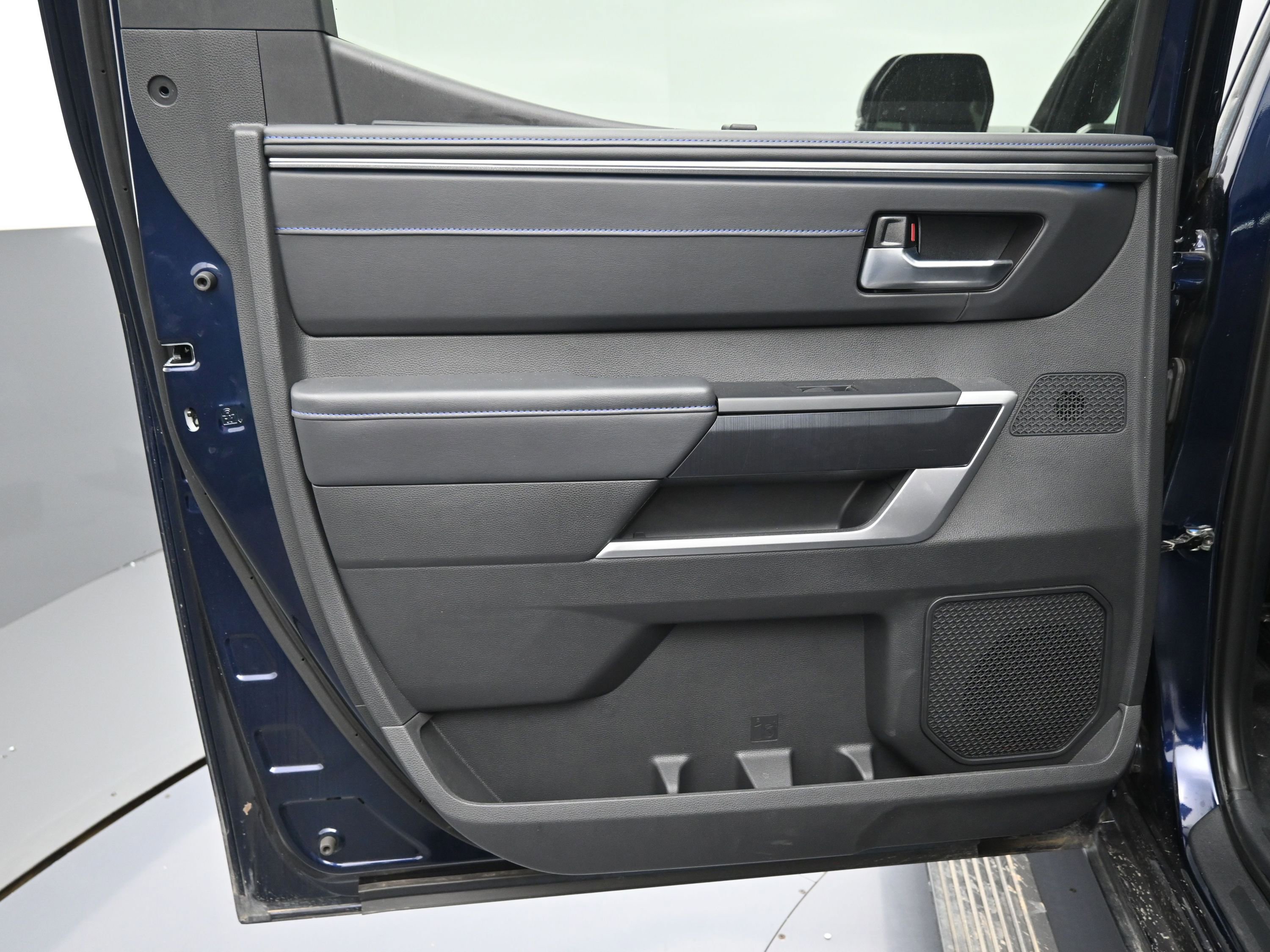 Used 2024 Toyota Tundra Platinum image 13