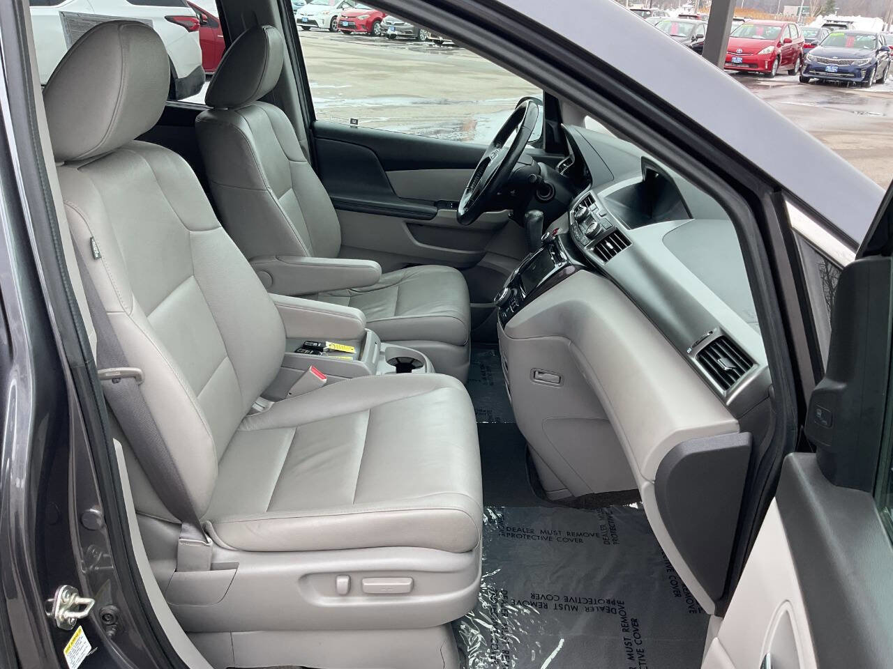 Used 2017 Honda Odyssey Touring Elite image 48