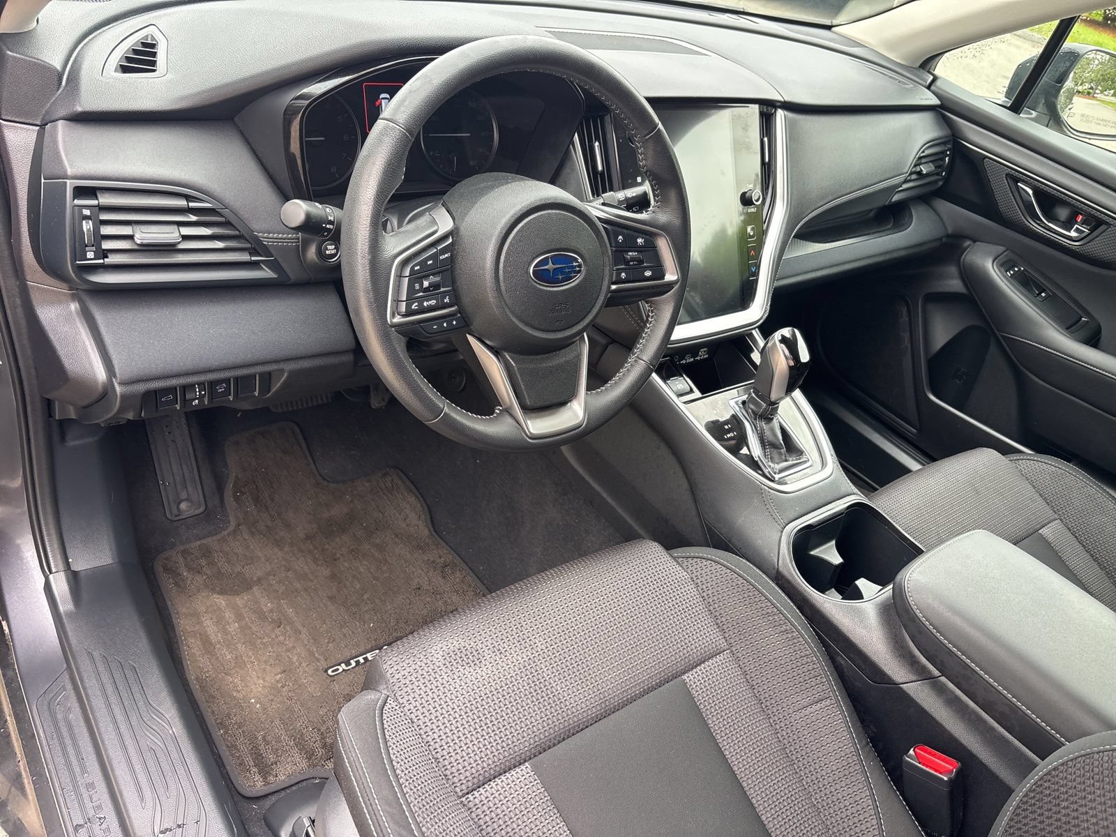 Used 2024 Subaru Outback Premium AWD/4WD image 11