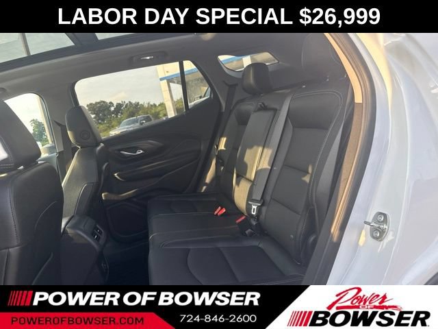 Used 2024 GMC Terrain SLT w/ Infotainment Package II AWD/4WD image 4