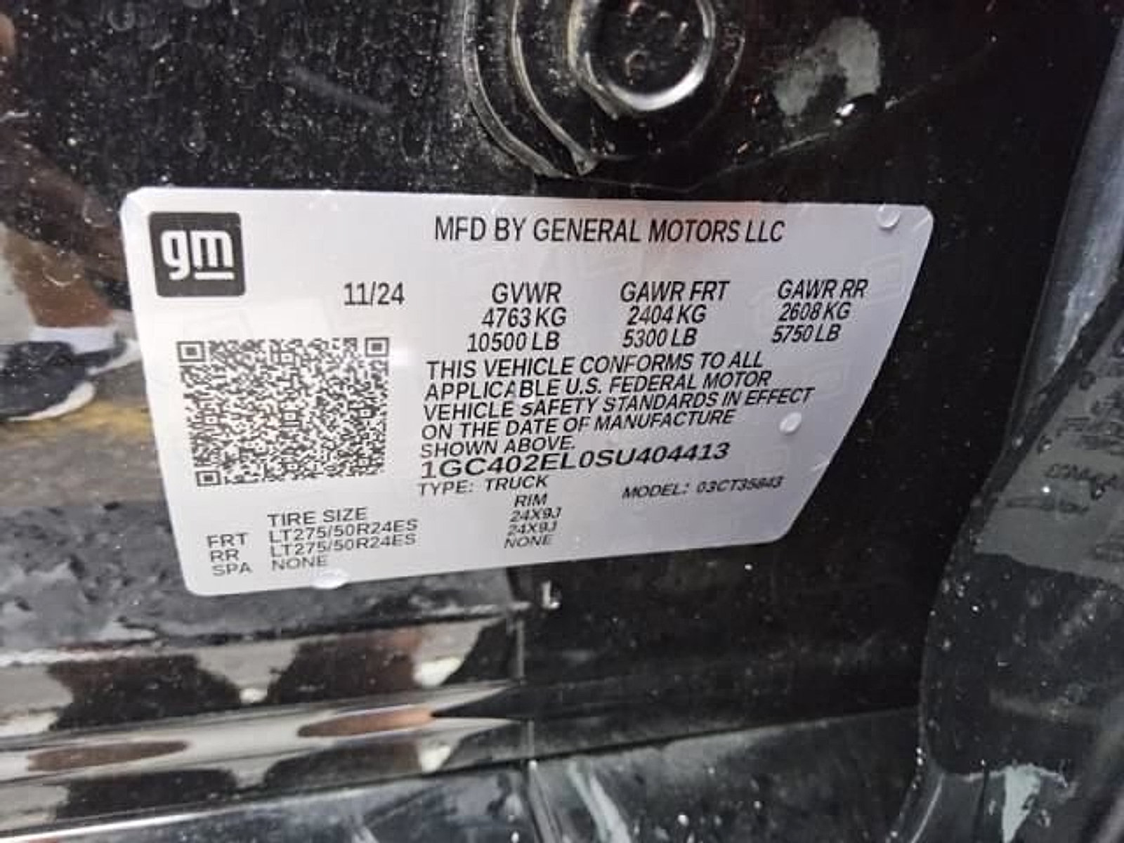 Certified 2025 Chevrolet Silverado EV RST AWD/4WD image 17