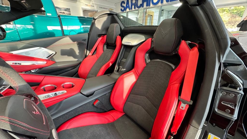 New 2026 Chevrolet Corvette E-Ray image 9