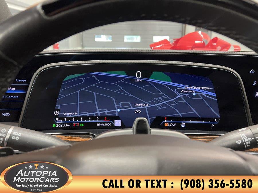 Used 2024 Cadillac Escalade Premium Luxury image 41