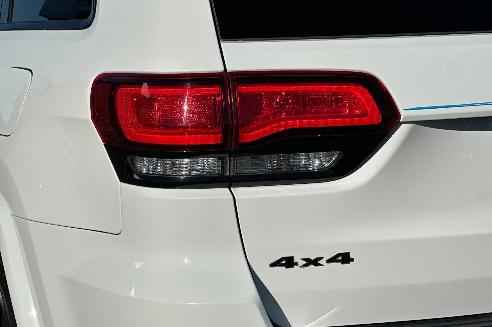 Used 2021 Jeep Grand Cherokee Laredo X image 38