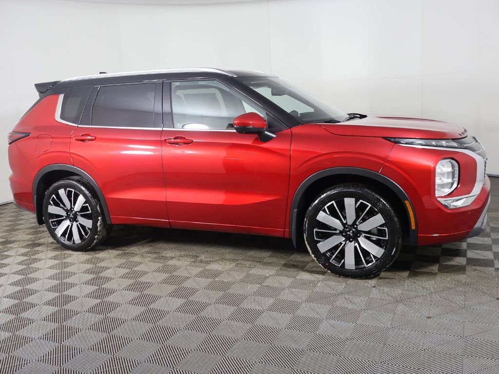 New 2026 Mitsubishi Outlander SEL FWD image 24