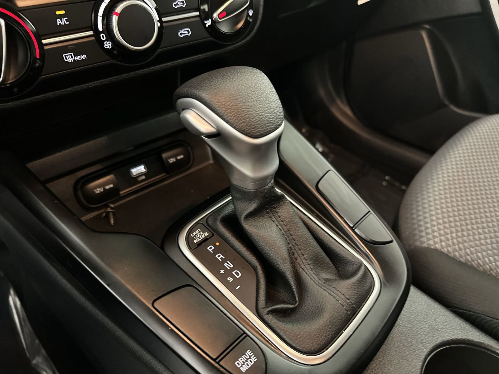 Used 2025 Kia Soul S FWD image 20