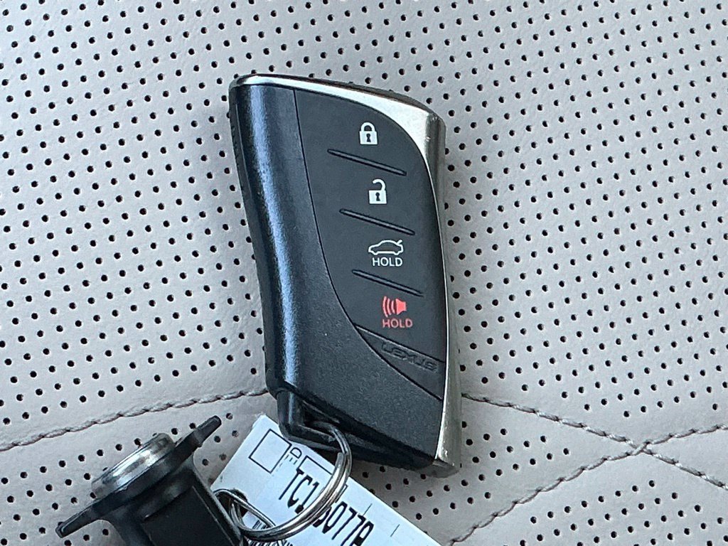 Used 2019 Lexus ES 300h FWD image 34