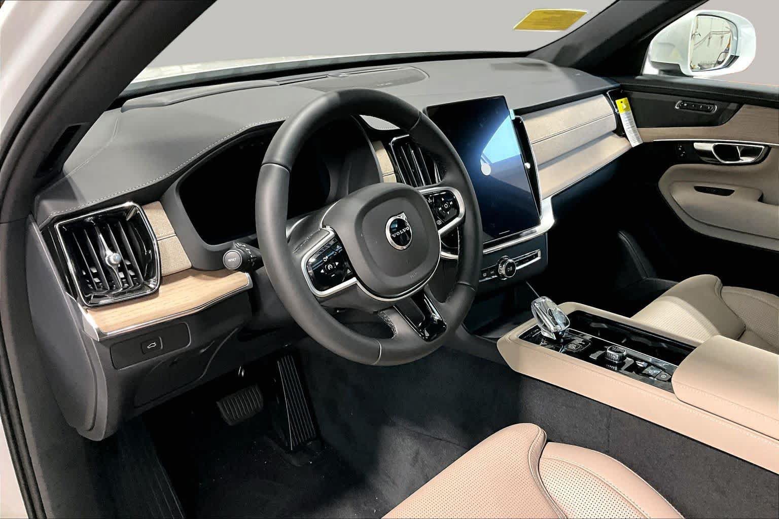 New 2026 Volvo XC90 B6 Ultra w/ Protection Package AWD/4WD image 9