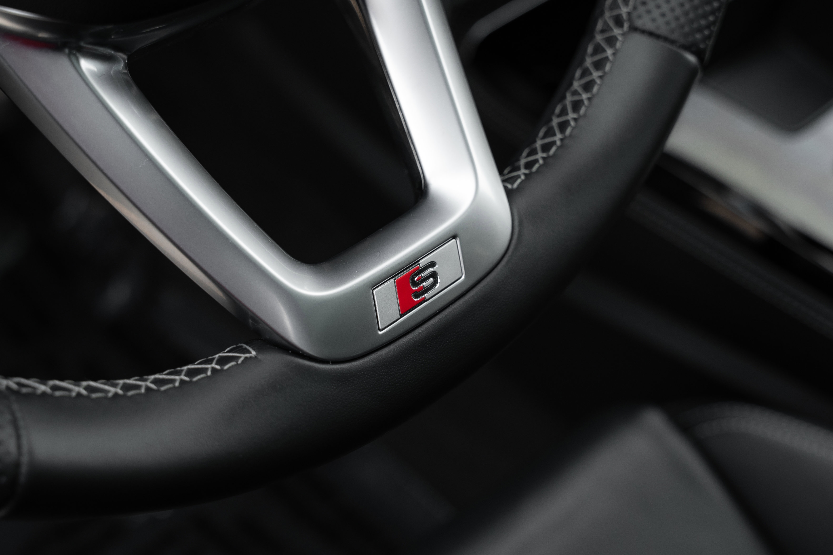 Certified 2023 Audi SQ5 Prestige image 12