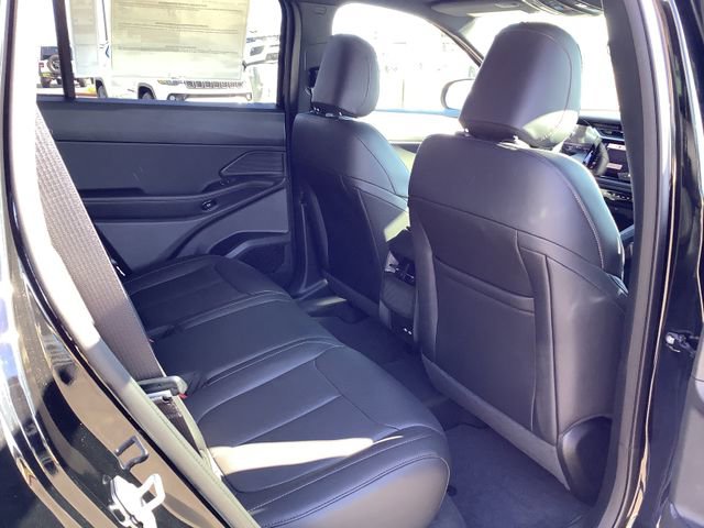 New 2026 Jeep Cherokee Limited image 32