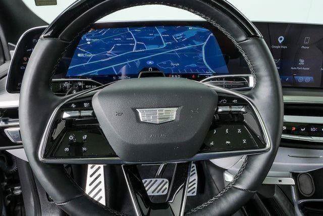 Used 2023 Cadillac Lyriq 2WD image 11