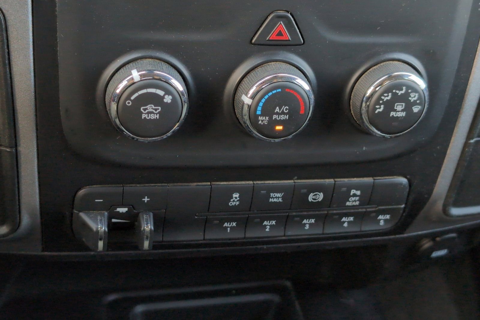 Used 2016 RAM 3500 Tradesman w/ Chrome Appearance Group image 19