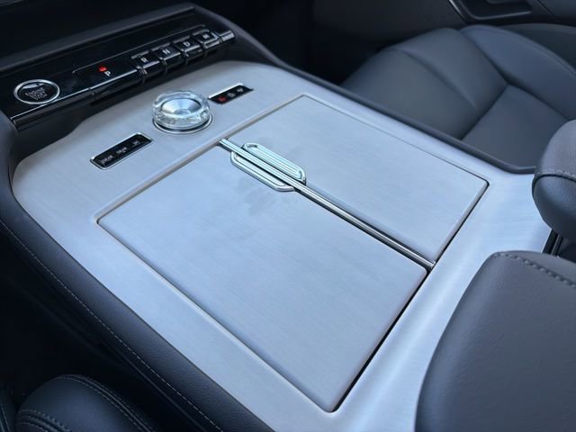 New 2026 Lincoln Navigator L Reserve w/ Jet Appearance Package image 21