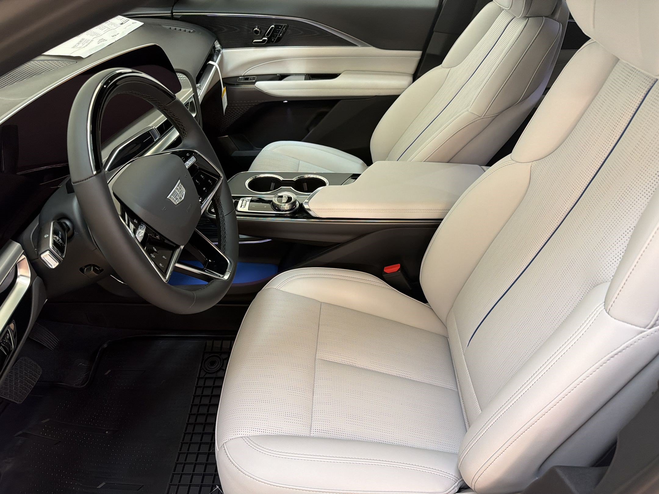 New 2026 Cadillac Lyriq Sport AWD/4WD image 5