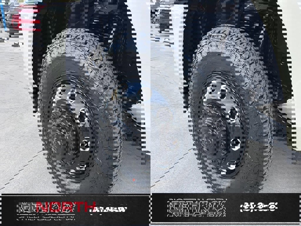 Used 2024 RAM 3500 Limited image 4