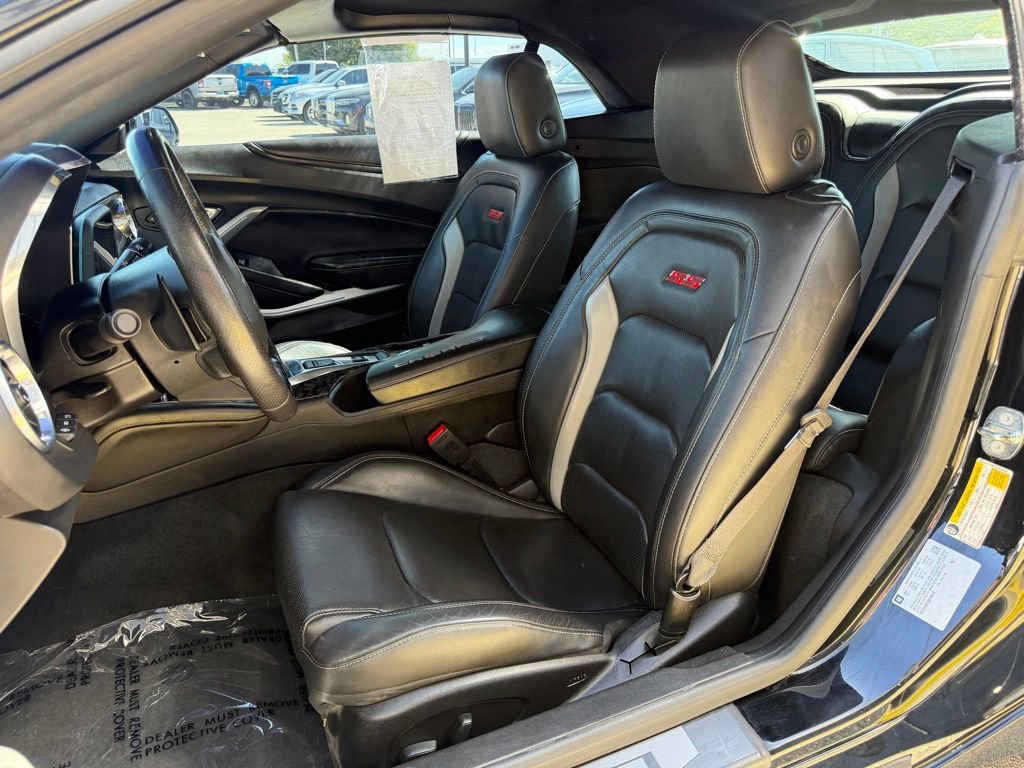 Used 2018 Chevrolet Camaro SS w/ Redline Edition RWD image 18