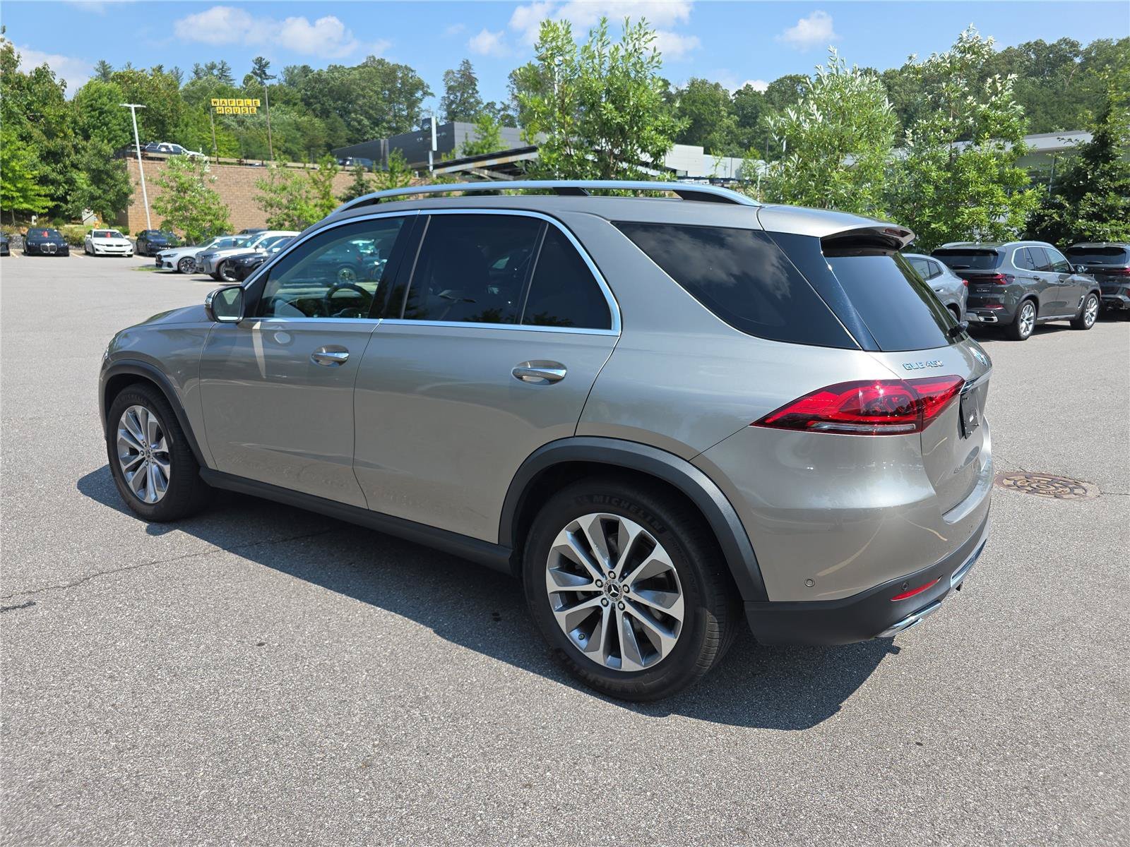 Used 2020 Mercedes-Benz GLE 450 4MATIC image 5
