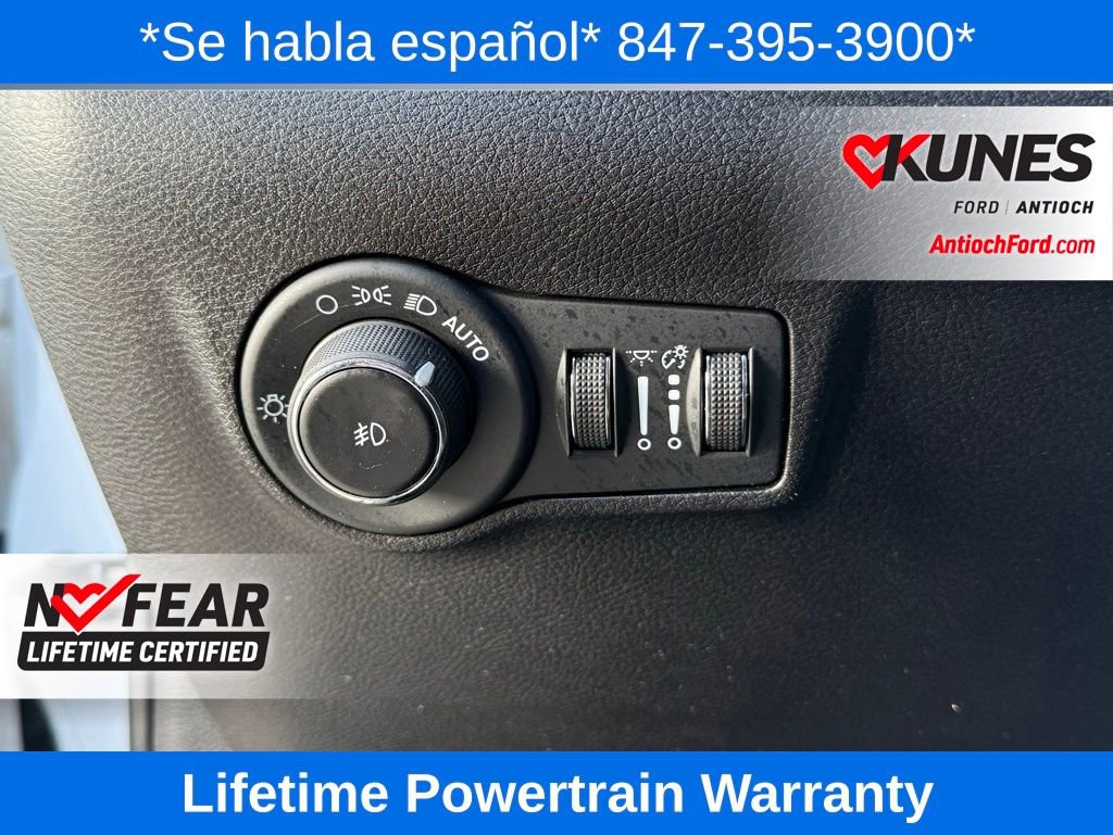 Used 2024 Jeep Compass Latitude image 32