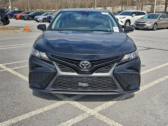 Used 2024 Toyota Camry SE w/ Cold Weather Package image 8
