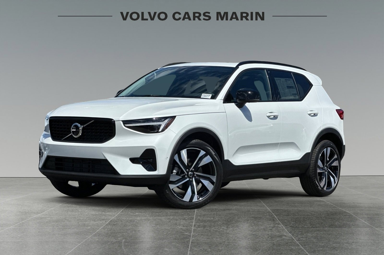 New 2026 Volvo XC40 B5 Ultra w/ Protection Package Premier video 1