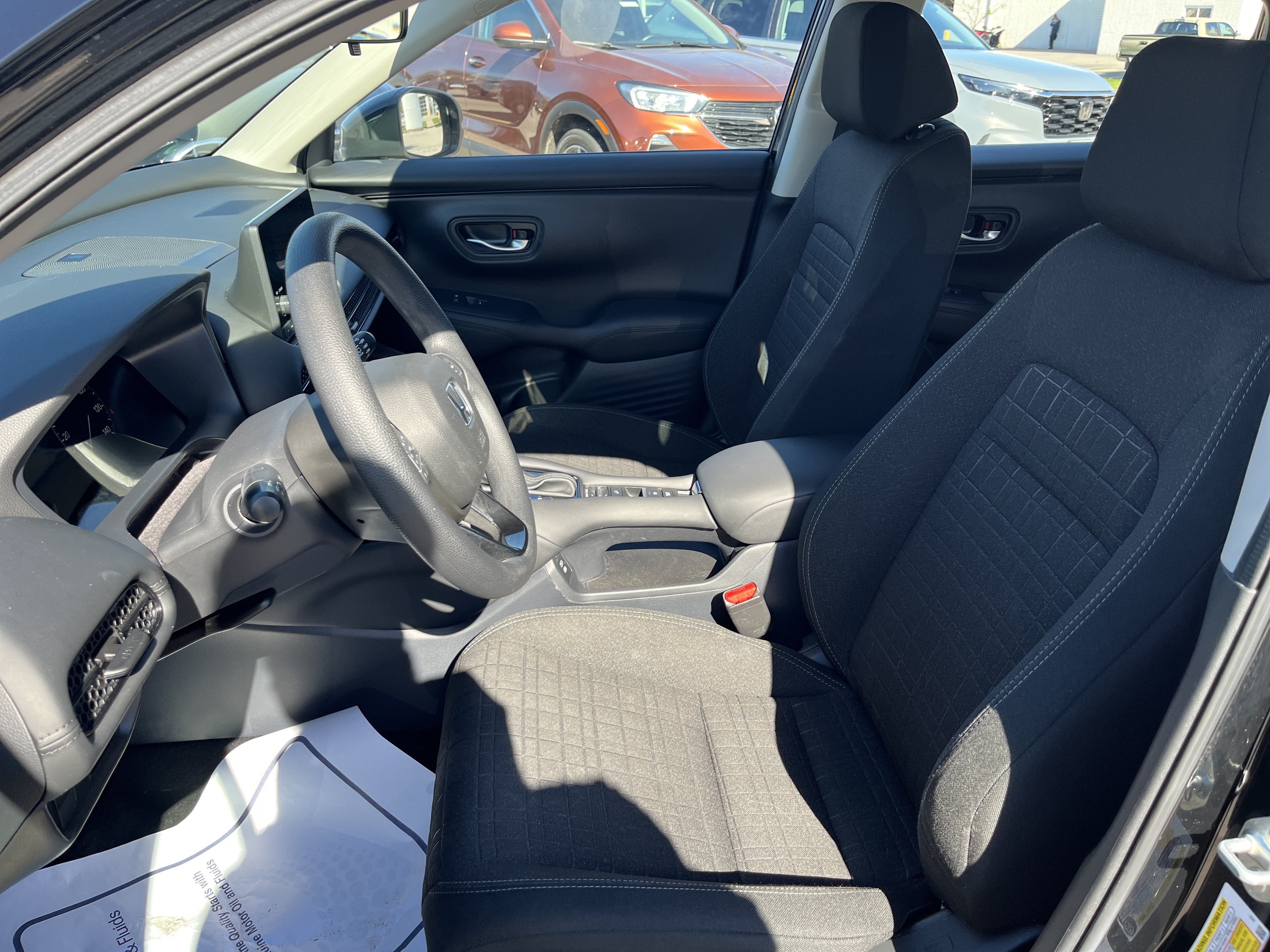 Certified 2025 Honda HR-V LX image 18