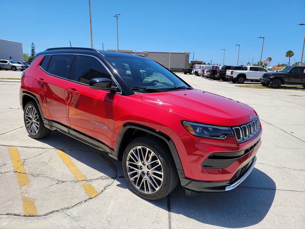 Used 2023 Jeep Compass Limited w/ Elite Group AWD/4WD image 7