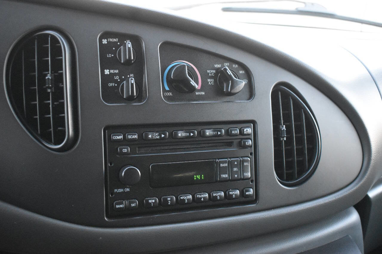 Used 2008 Ford E-350 and Econoline 350 XLT image 22